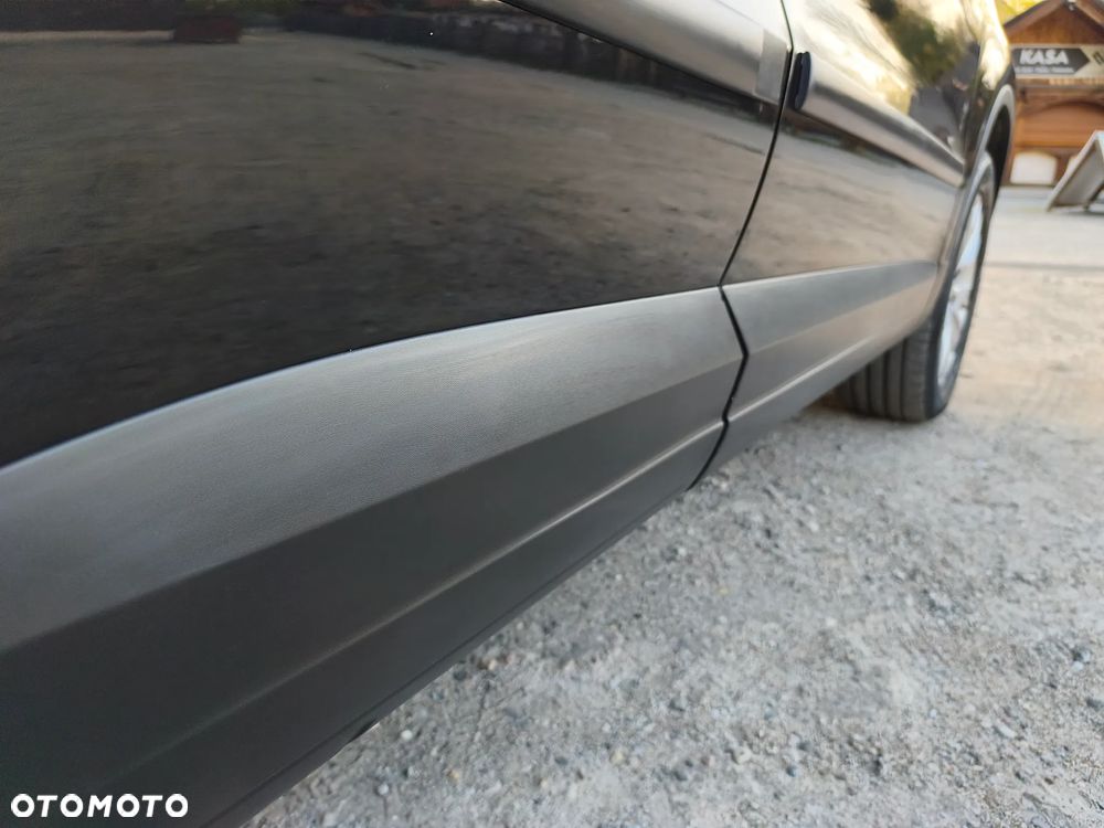 Volkswagen Tiguan - 11