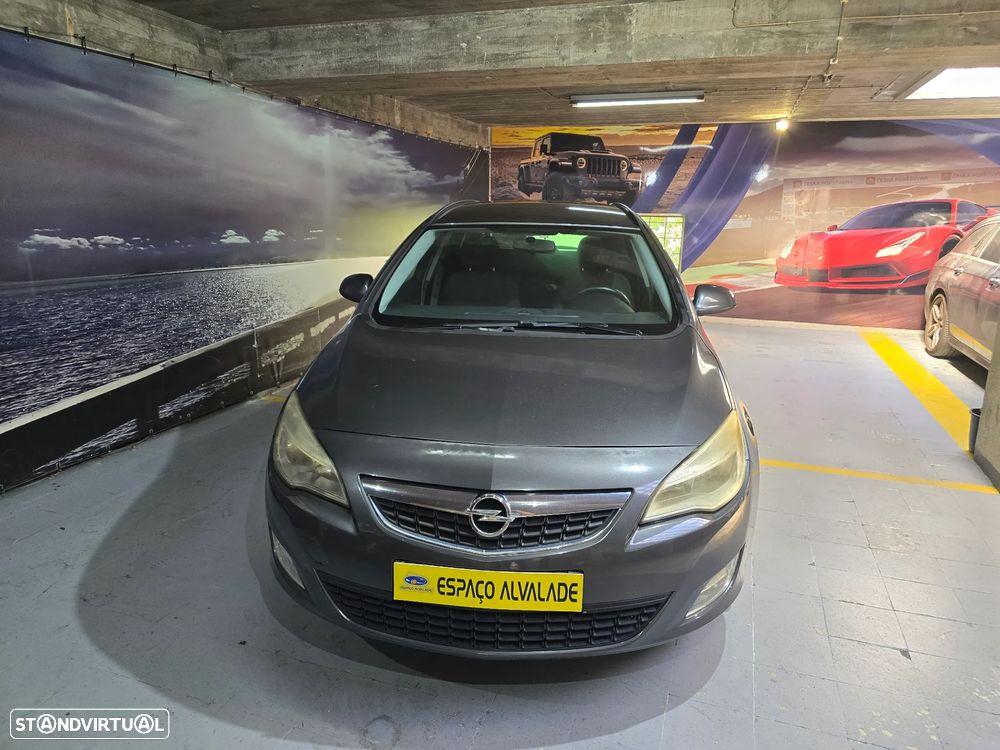 Opel Astra Sports Tourer 1.7 CDTi Cosmo - 2