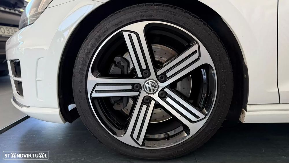 VW Golf R 4Motion BlueMotion DSG - 14