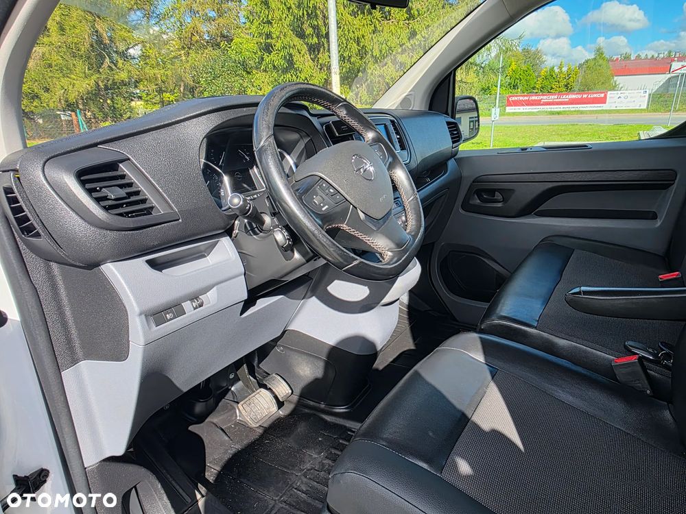 Opel Vivaro - 9