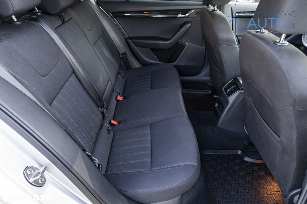 Skoda Octavia 2.0 TDI Style DSG - 15