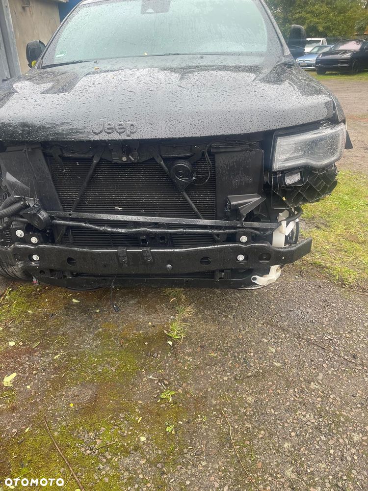 Jeep Grand Cherokee 6.2 V8 Trackhawk - 24