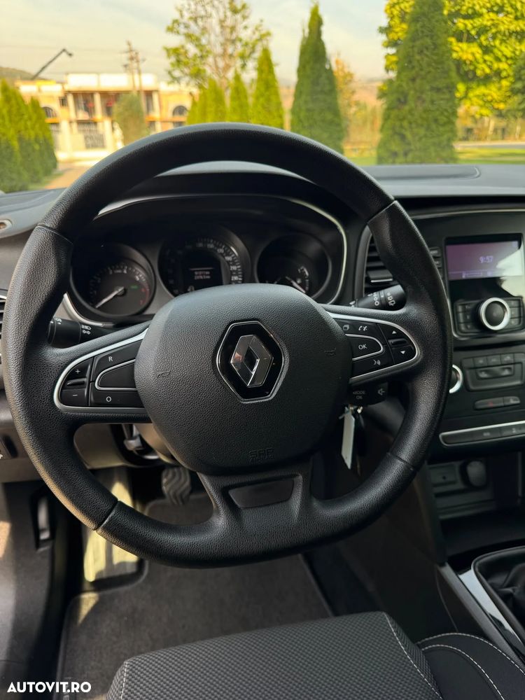 Renault Megane ENERGY TCe 100 LIFE - 7