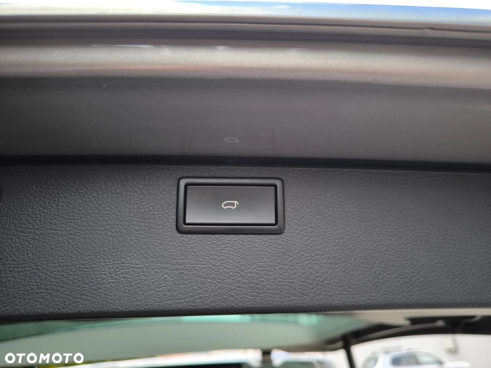 Volkswagen Multivan 2.0 BiTDI L1 Edition 4Motion DSG - 21