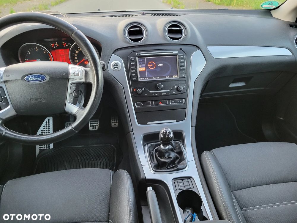 Ford Mondeo - 8