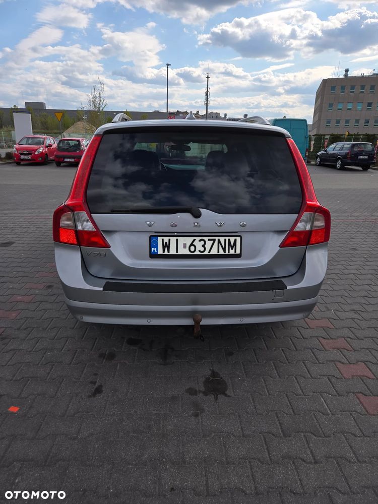 Volvo V70 2.0D Momentum - 8