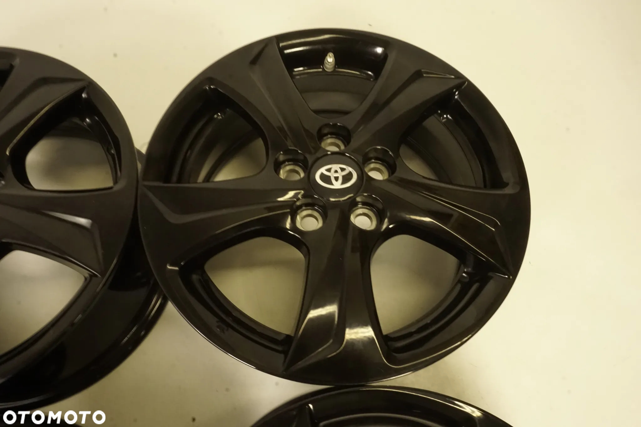 FELGI ALUMINIOWE 15 TOYOTA YARIS IV 5X100 - 7