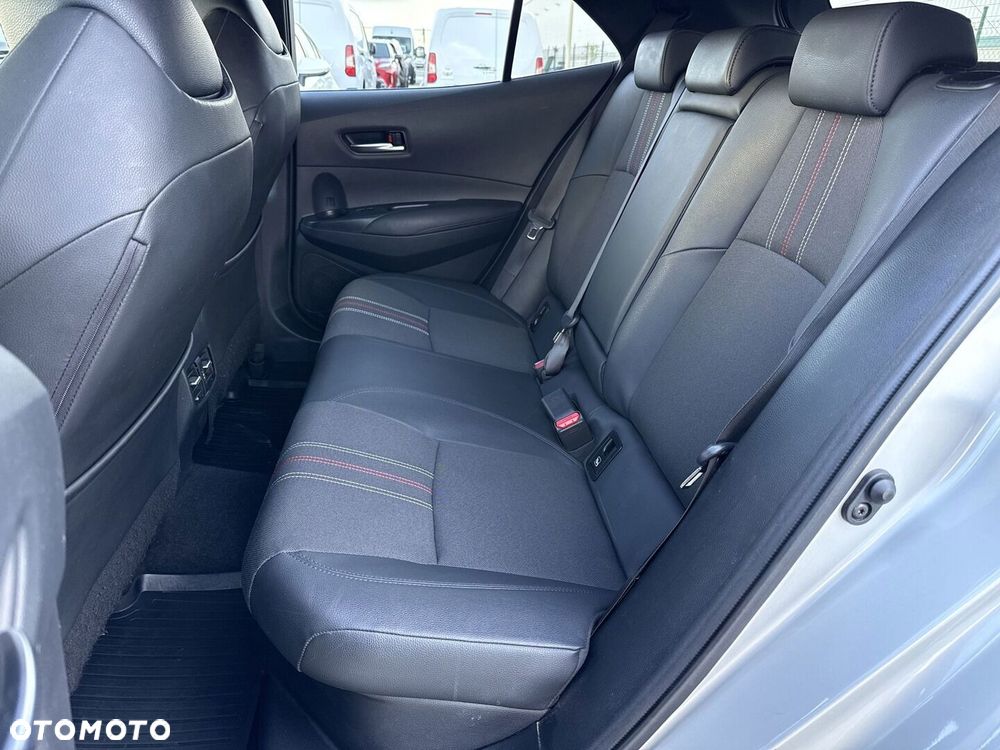 Toyota Corolla 2.0 Hybrid GR Sport - 12