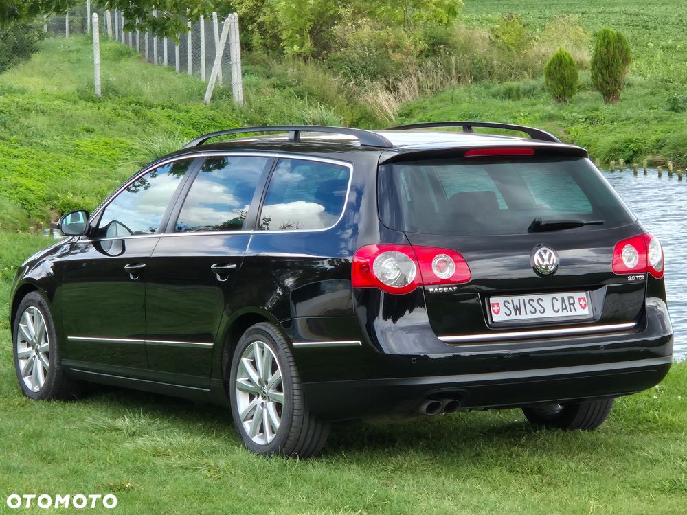 Volkswagen Passat 2.0 TDI DPF BlueMotion Technology Comfortline - 18