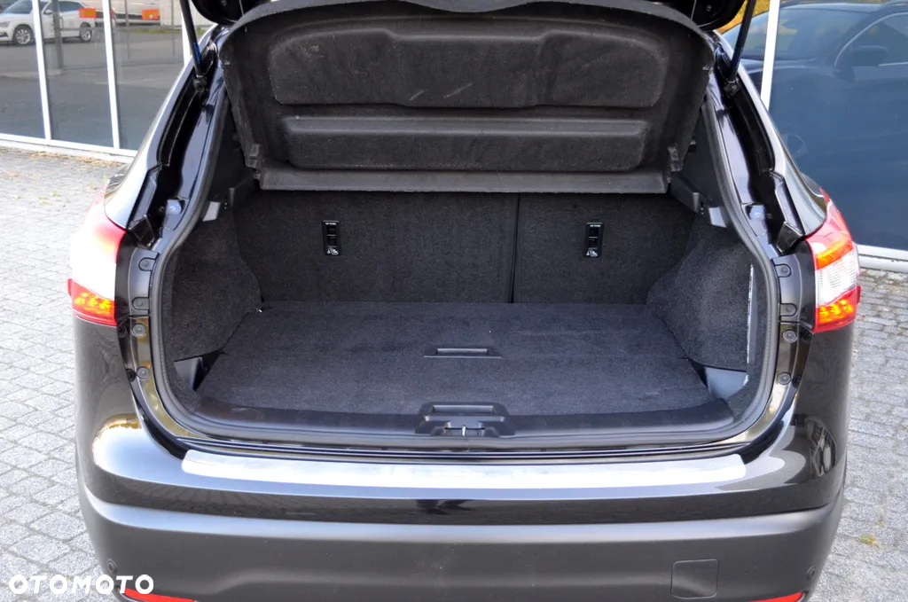 Nissan Qashqai 1.6 DIG-T 360 - 29