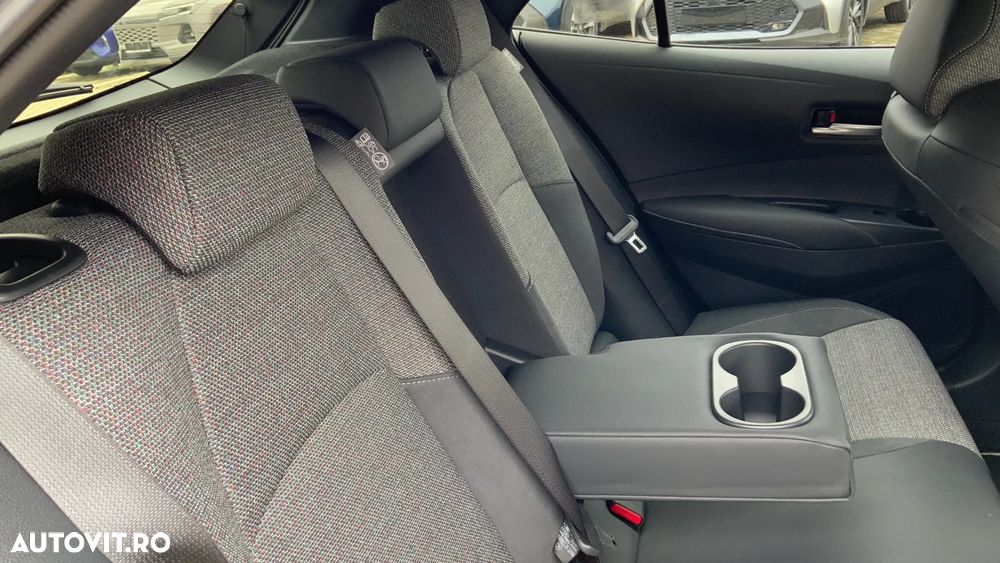 Toyota Corolla 1.8 HEV Dynamic - 21