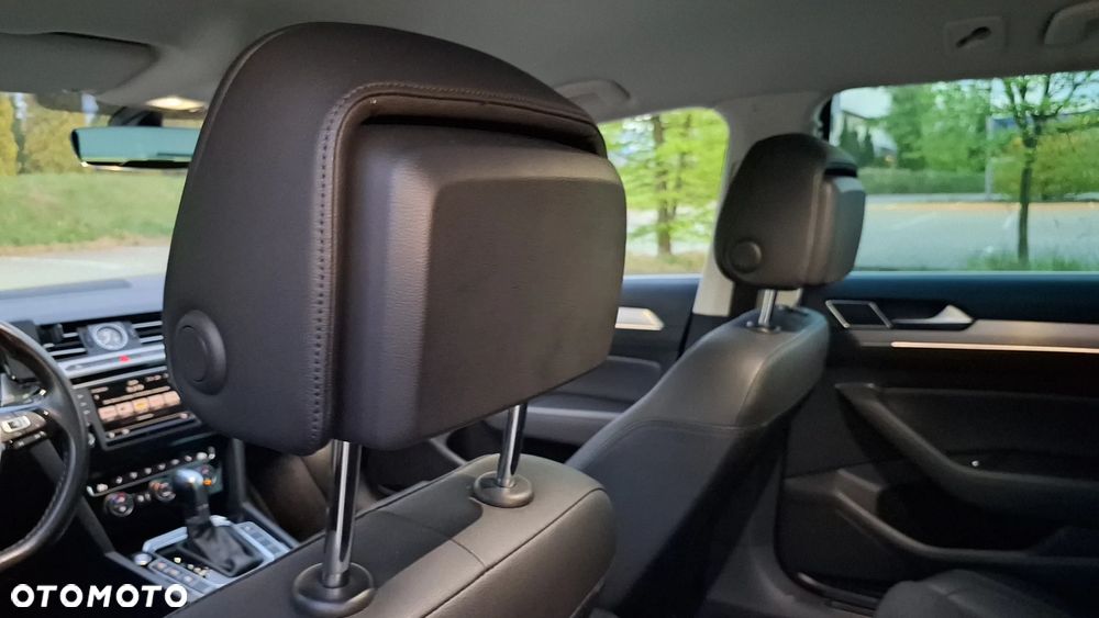 Volkswagen Passat Variant 2.0 TDI SCR 4Motion DSG (BMT) Highline - 29