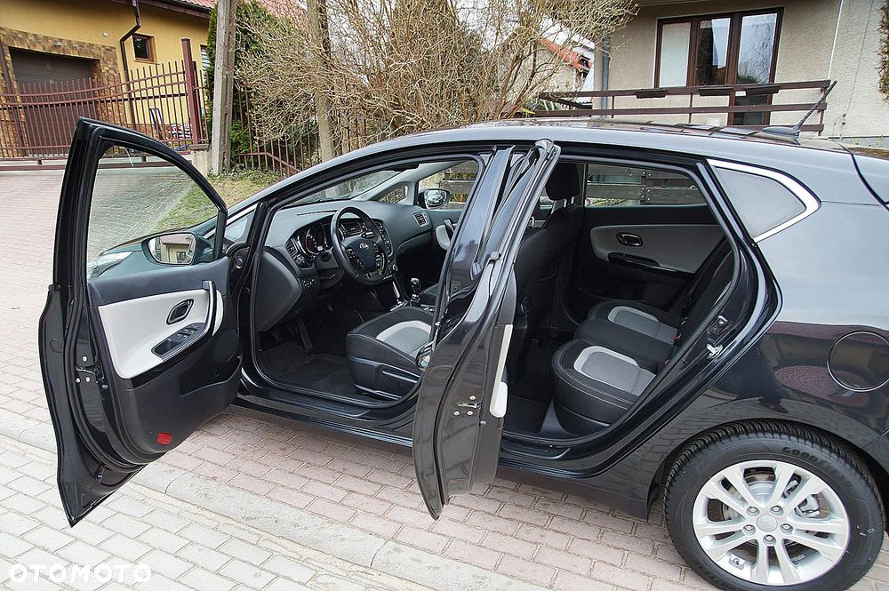 Kia Ceed 1.4 CVVT ISG Dream Team Edition - 18