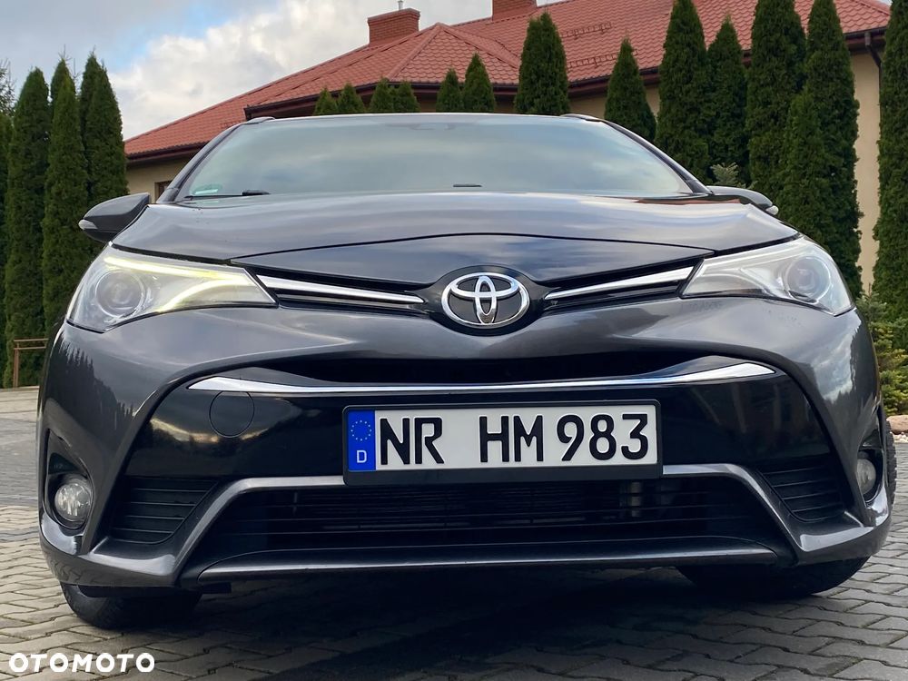 Toyota Avensis 2.0 D-4D Prestige - 18