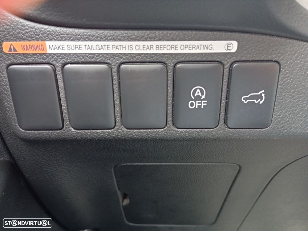 Mitsubishi Outlander 2.2 DI-D Intense - 14