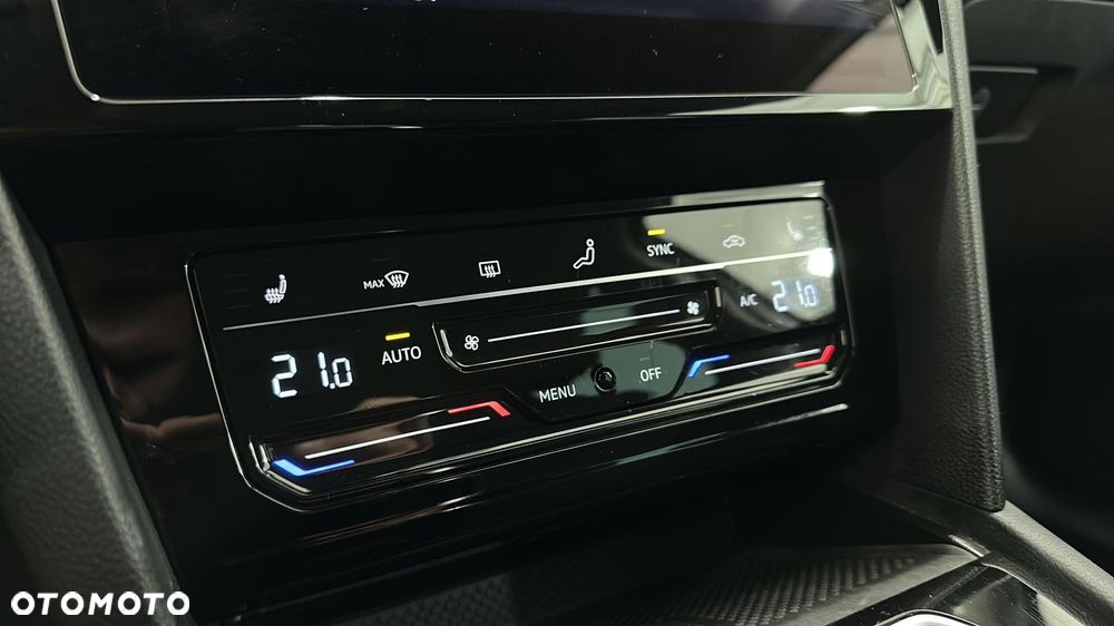 Volkswagen Passat - 22