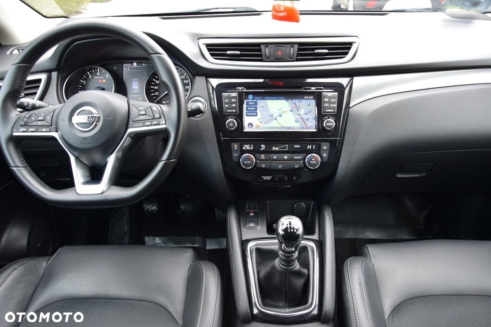 Nissan Qashqai 1.6 DIG-T Tekna - 8