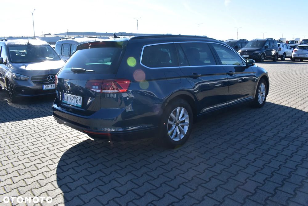 Volkswagen Passat 2.0 TDI EVO Business DSG - 6