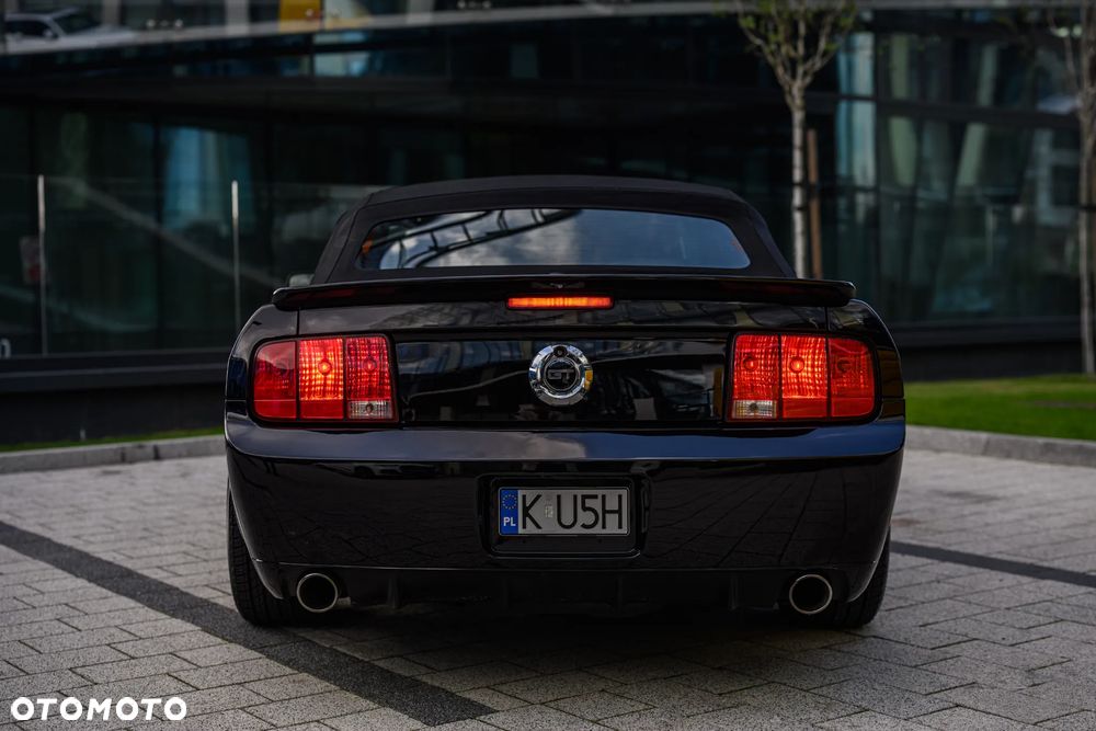 Ford Mustang 4.6 V8 GT Premium - 20