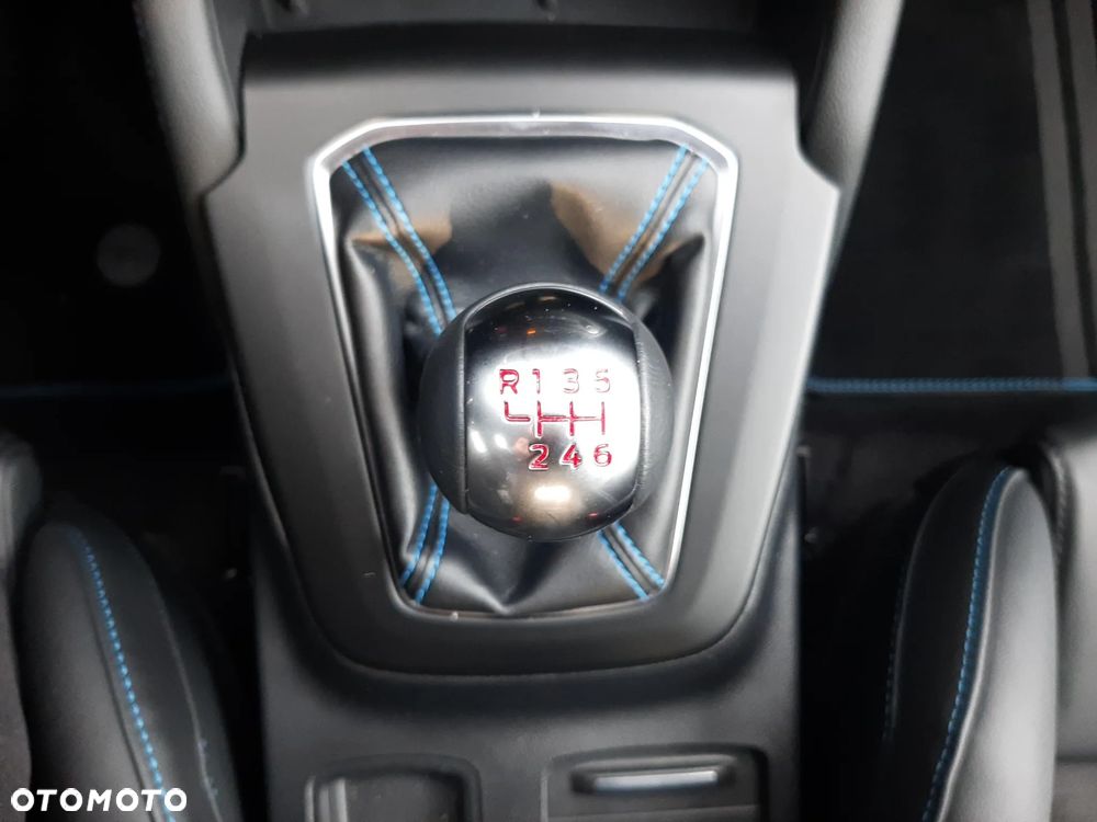 Ford Focus 2.3 EcoBoost ST X - 26