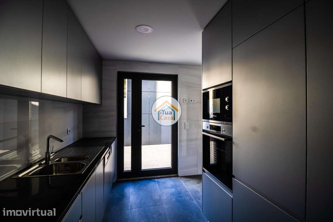 Apartamento T3, no Coração da Cidade do Porto - Grande imagem: 3/15