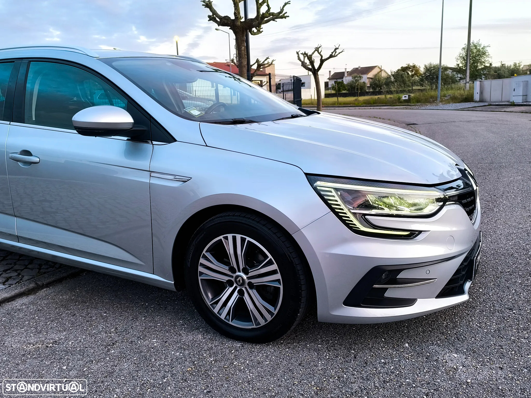 Renault Mégane Sport Tourer 1.5 Blue dCi Intens - 5