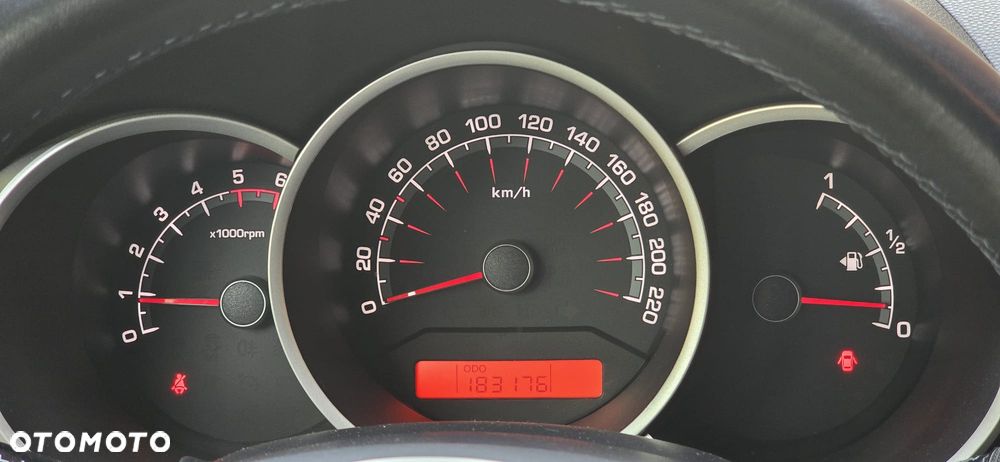 Kia Venga 1.4 CRDi XL - 14