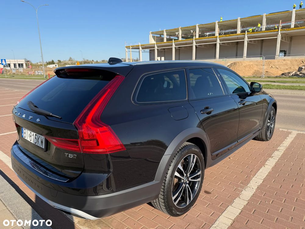 Volvo V90 Cross Country - 5