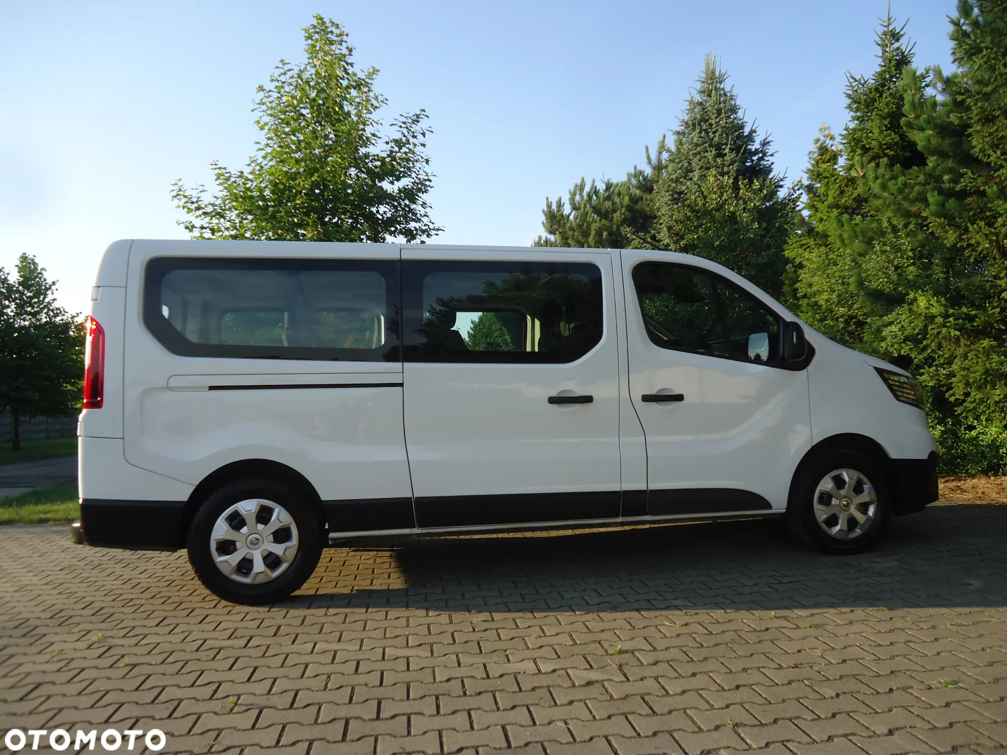 Renault Trafic - 13