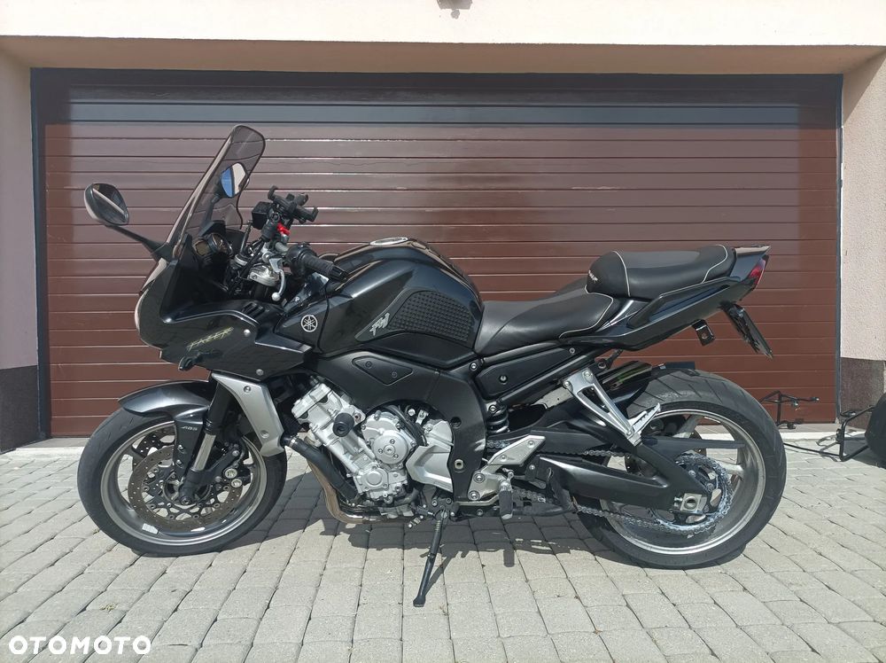 Yamaha FZ - 4