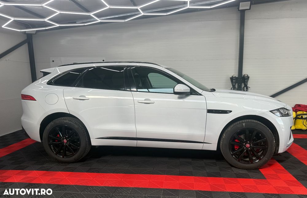 Jaguar F-Pace 20d Aut. R-Sport - 3