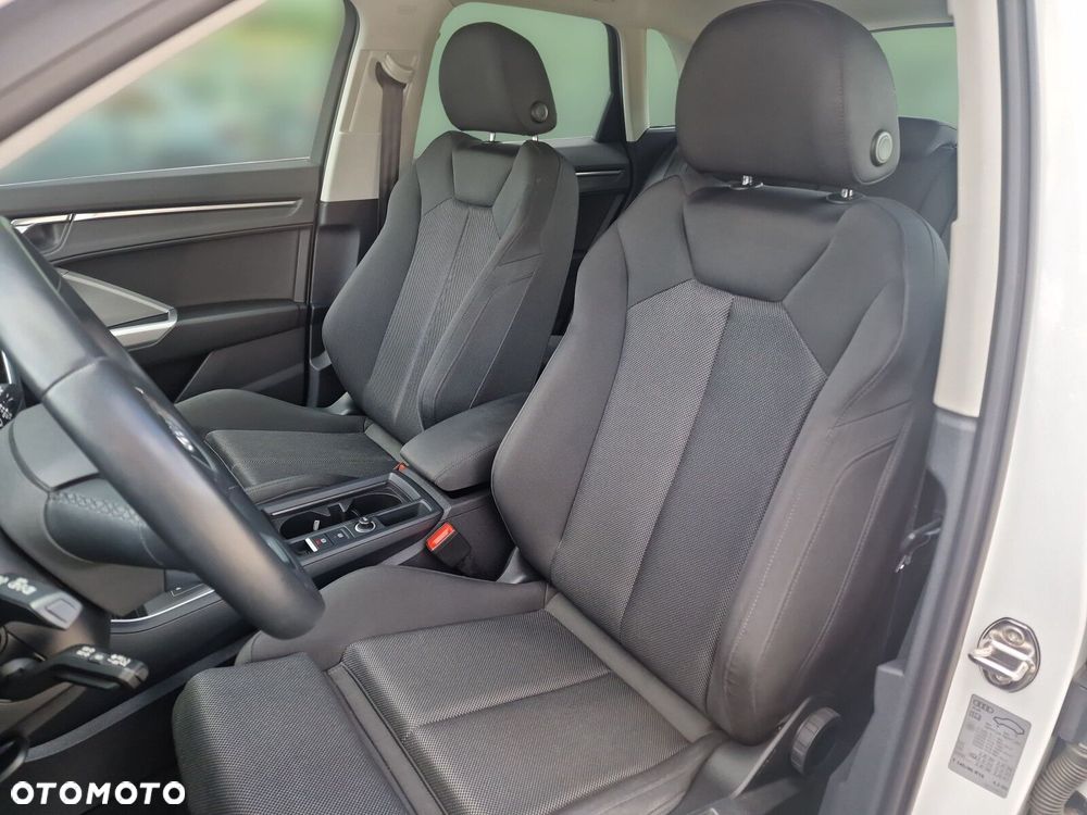 Audi Q3 35 TFSI S tronic - 21