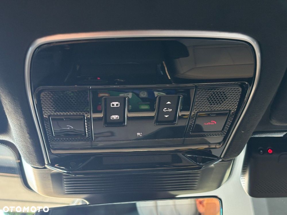 Land Rover Range Rover Sport - 27
