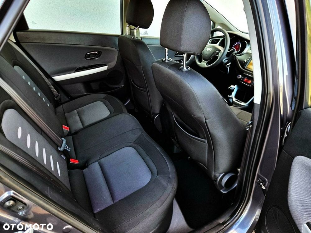 Kia Ceed 1.6 GDI Fifa World Cup Edition - 10