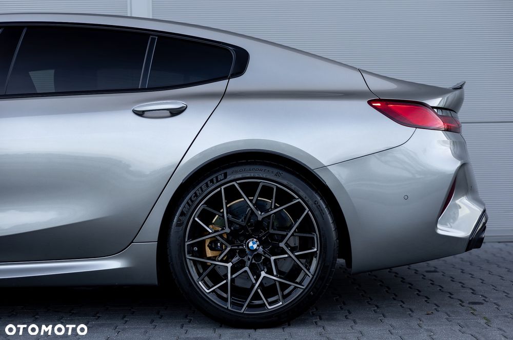 BMW M8 - 9