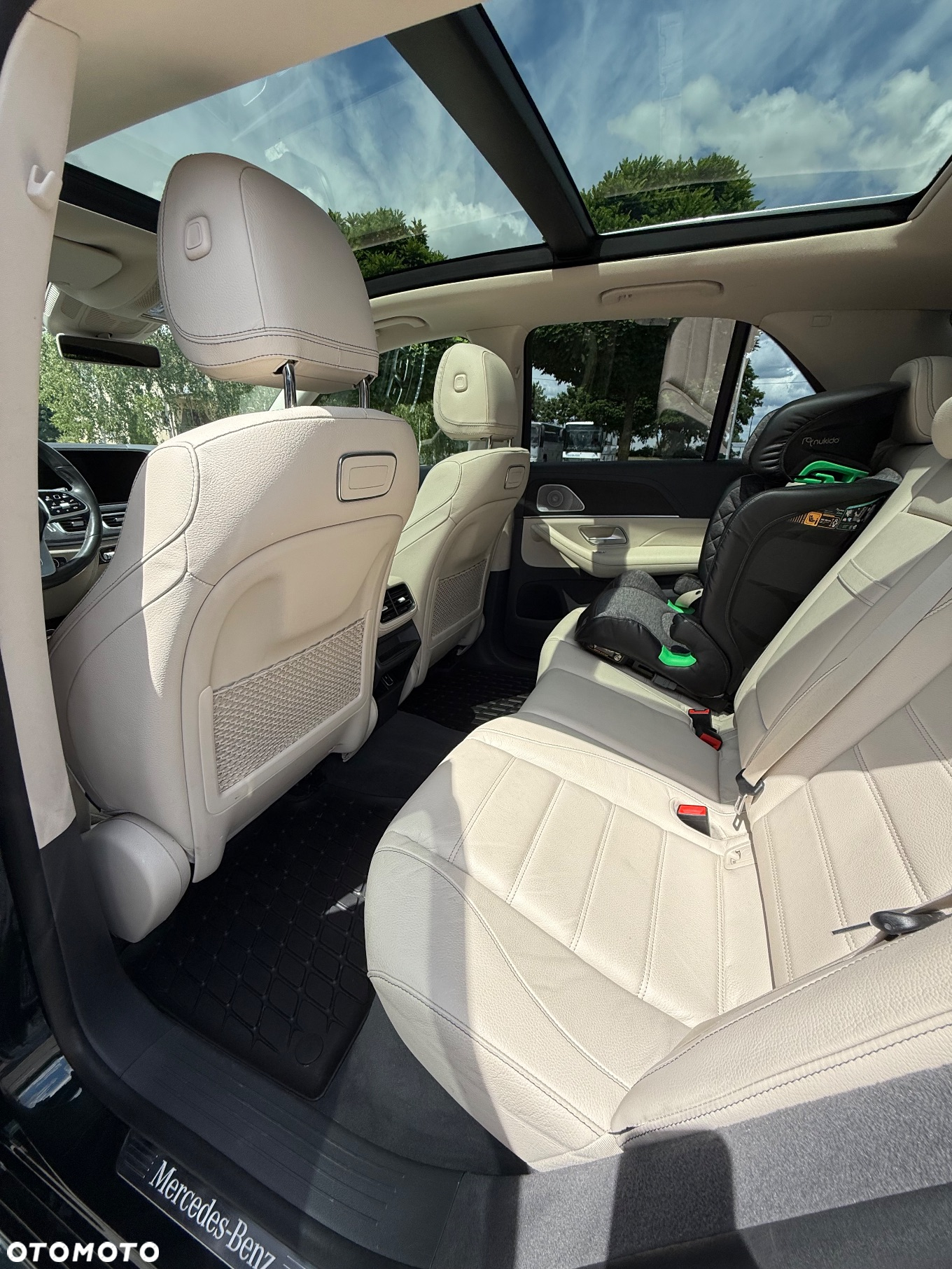 Mercedes-Benz GLE 300 d 4-Matic - 8