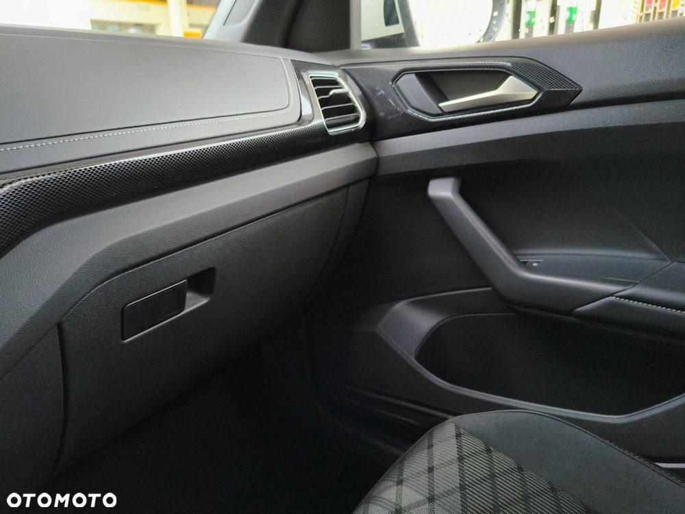 Volkswagen T-Cross 1.0 TSI R-Line Plus DSG - 25
