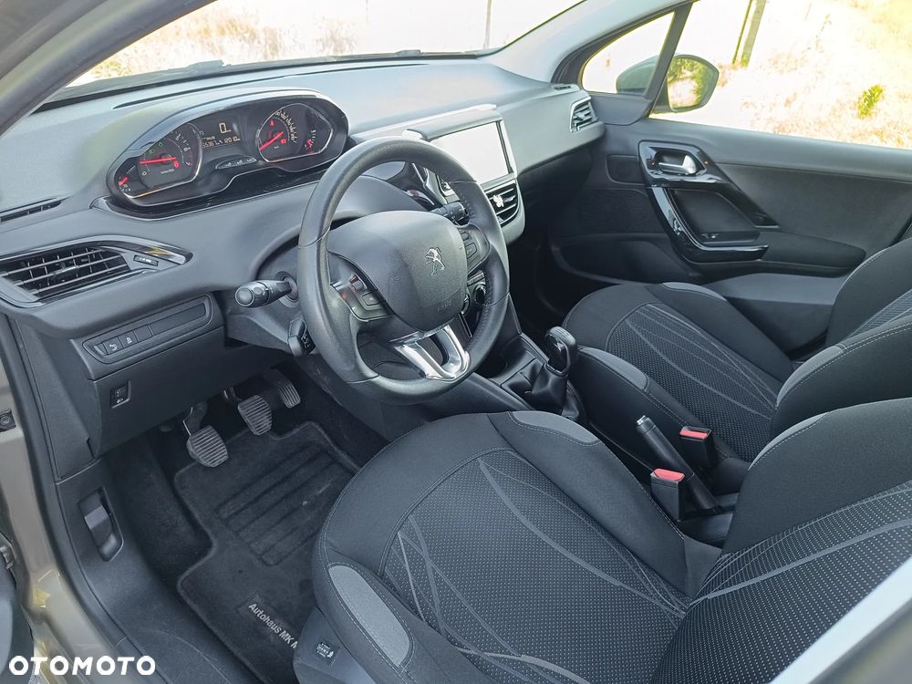 Peugeot 208 PureTech 82 Active - 8