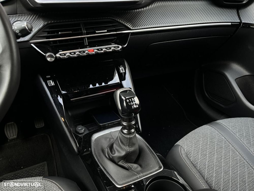Peugeot 208 1.2 PureTech Allure - 17