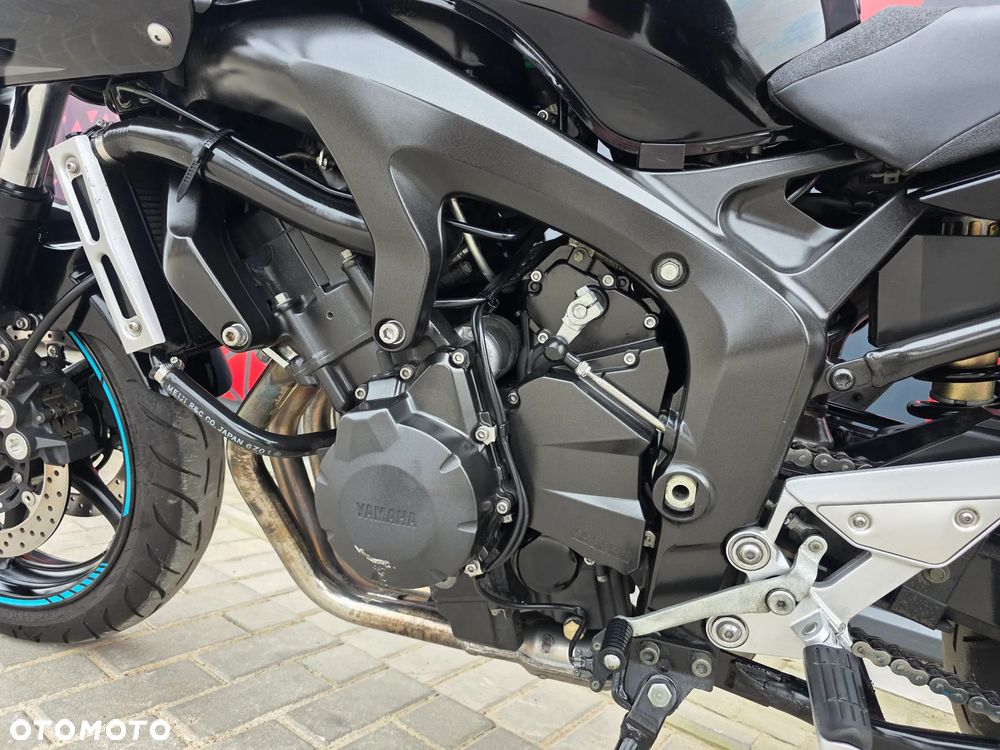Yamaha FZ6 - 10