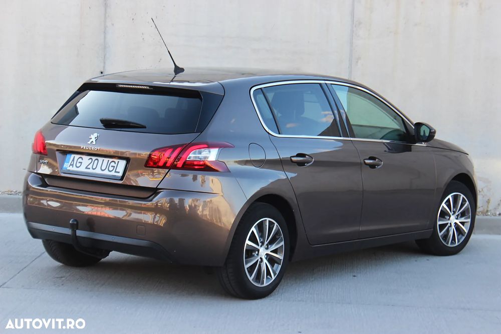 Peugeot 308 1.2 L PureTech Turbo Access - 3