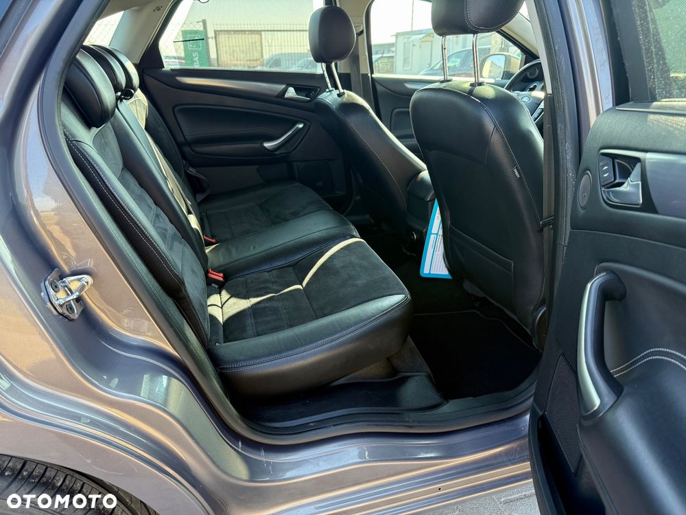 Ford Mondeo 1.6 TDCi ECOnetic Start-Stopp Titanium - 23