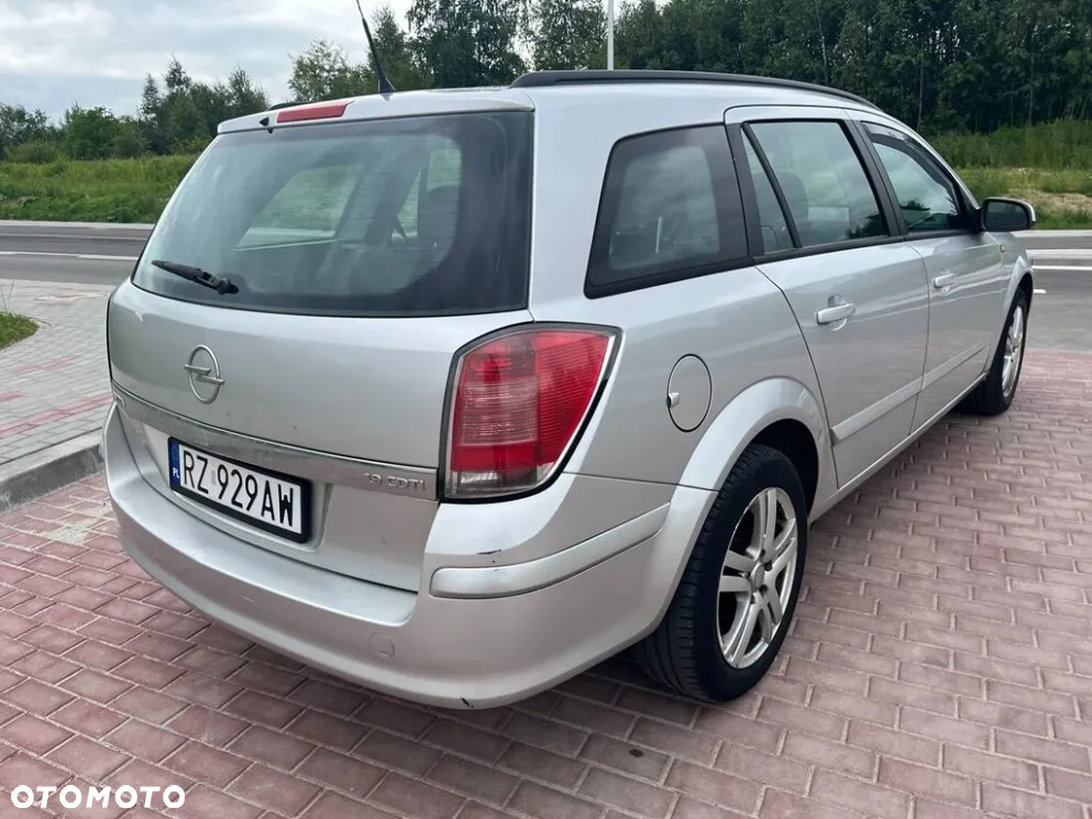 Opel Astra III 1.9 CDTI - 4