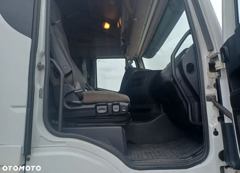 Iveco STRALIS - 17