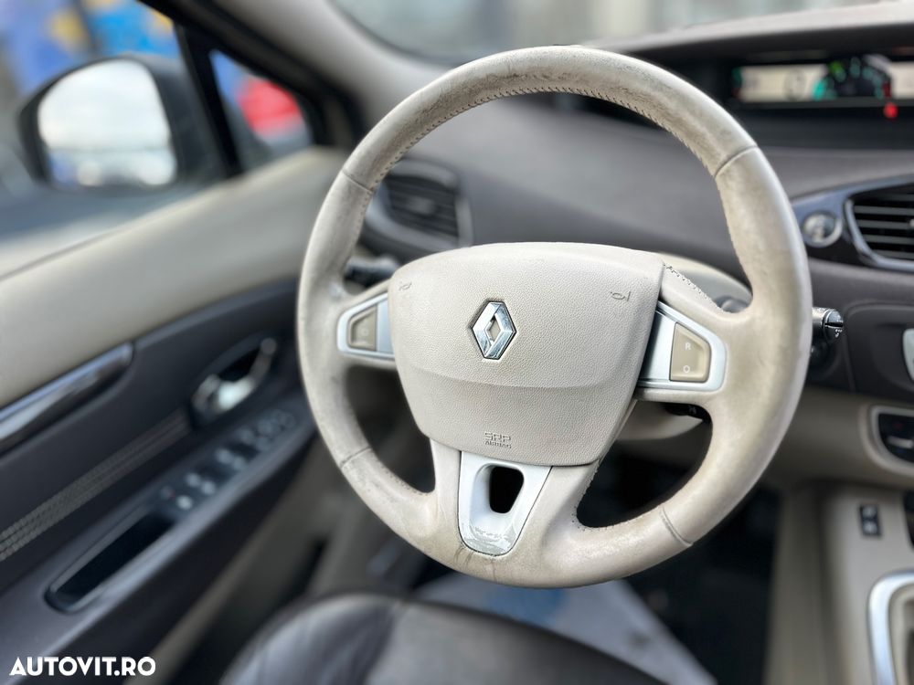 Renault Scenic ENERGY dCi 110 EXPERIENCE - 10