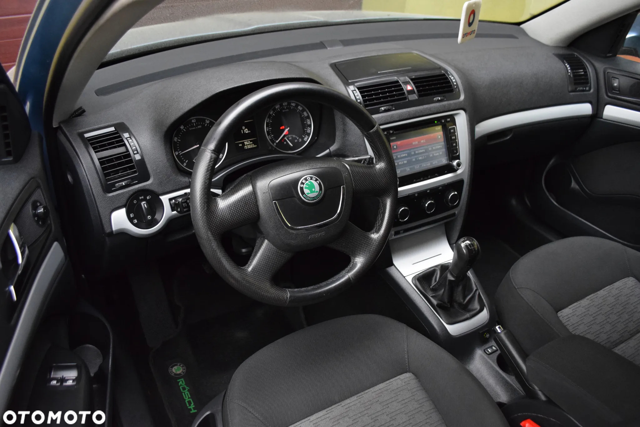 Skoda Octavia 1.6 Ambition - 12