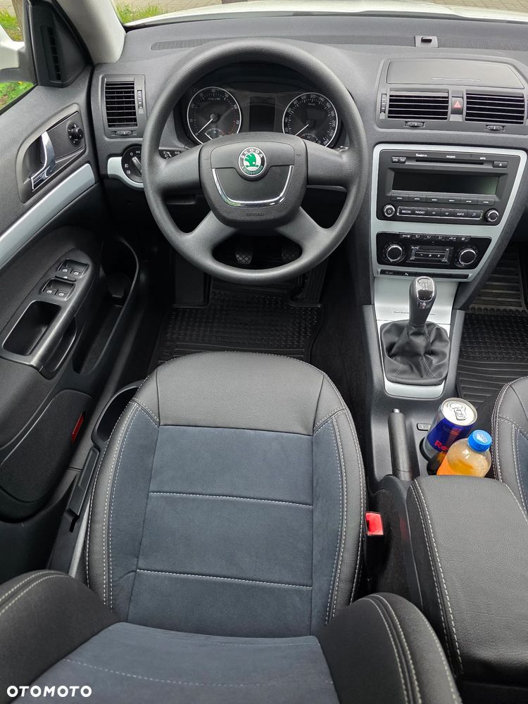 Skoda Octavia 1.6 Elegance EU5 - 4