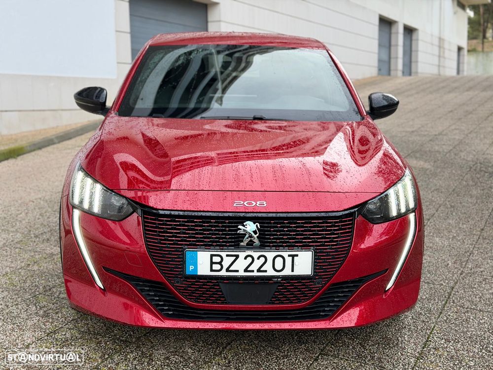 Peugeot e-208 GT - 12