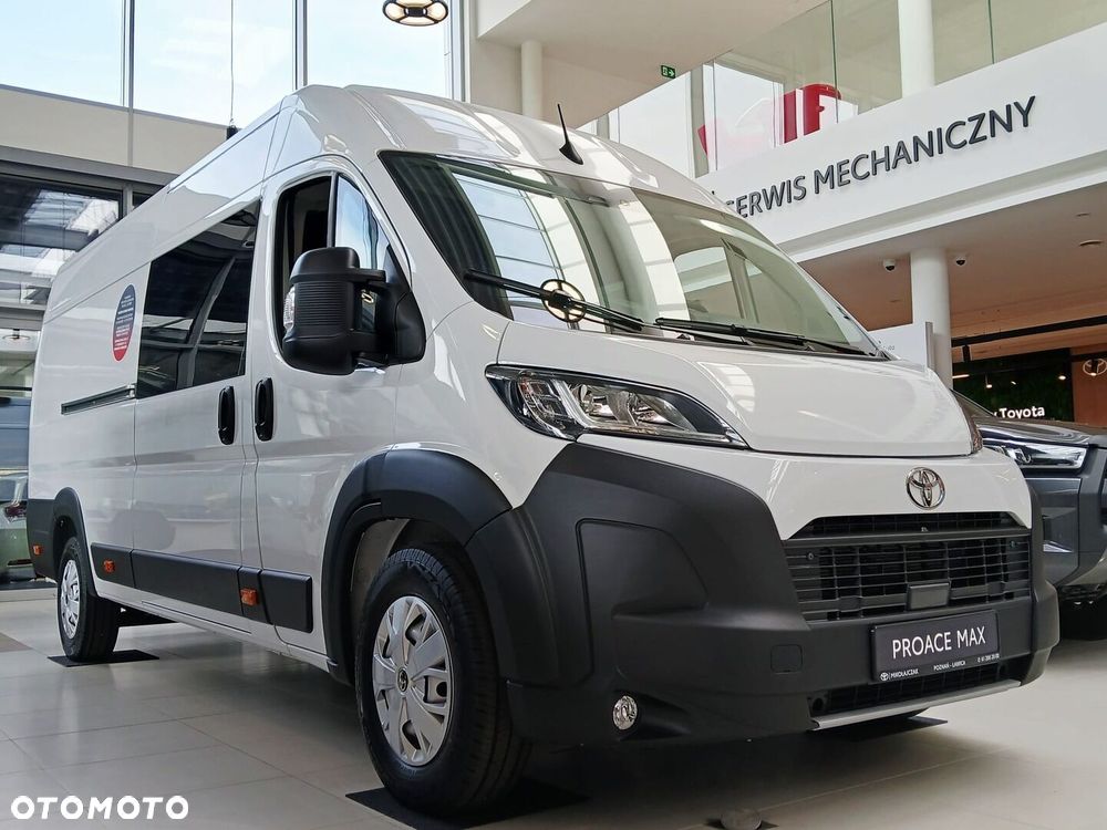 Toyota PROACEMAX - 4