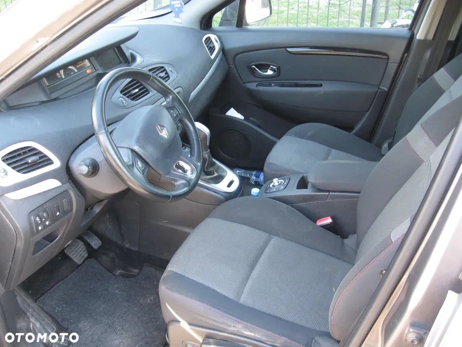 Renault Grand Scenic dCi 110 EDC Dynamique - 6